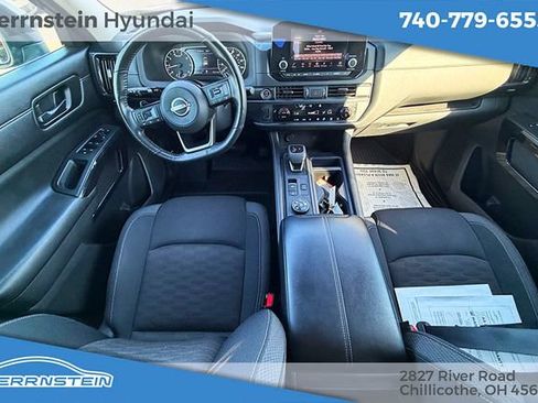 Used 2023 Nissan Pathfinder S AWD/4WD image 10