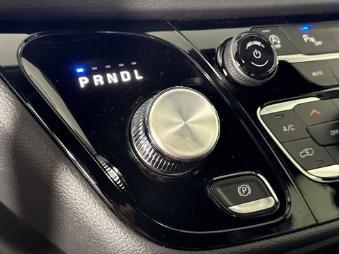 New 2026 Chrysler Pacifica Select image 23