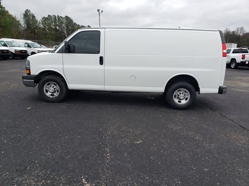 Used 2021 Chevrolet Express 2500 CARGO Full-size Cargo Van w/ Driver Convenience Package image 6