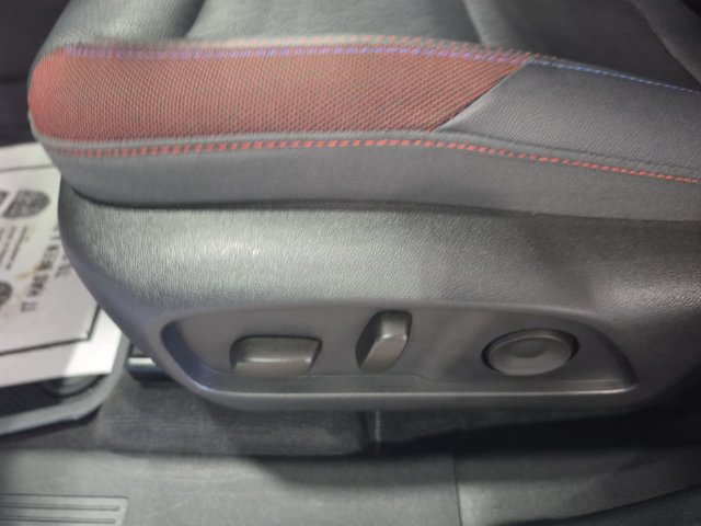 Used 2025 Chevrolet Equinox RS w/ Convenience Package III AWD/4WD image 22