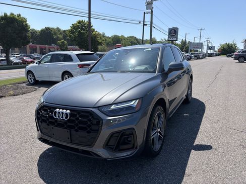 Certified 2023 Audi Q5 e Prestige w/ Prestige Package AWD/4WD image 3