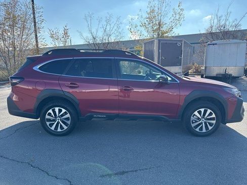 Certified 2025 Subaru Outback Premium w/ Popular Package #1A image 2