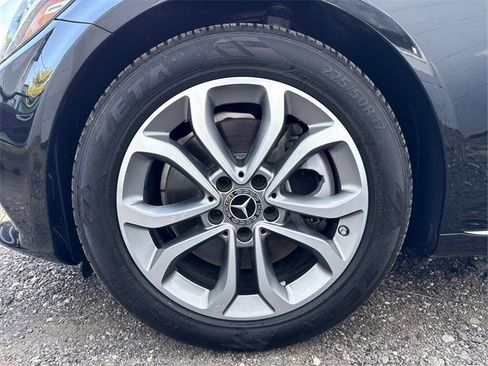 Used 2018 Mercedes-Benz C 300 Sedan image 29