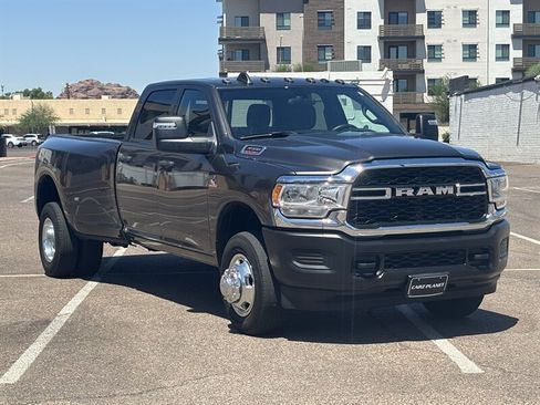 Used 2024 RAM 3500 Tradesman w/ Chrome Appearance Group AWD/4WD image 1