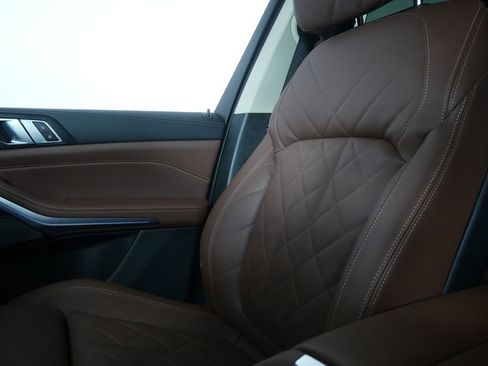 Certified 2025 BMW X7 xDrive40i AWD/4WD image 25