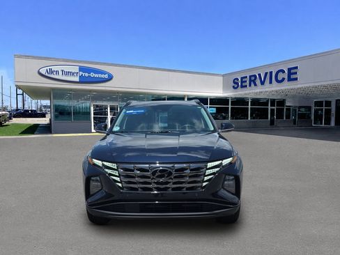 Certified 2024 Hyundai Tucson Limited AWD/4WD image 3