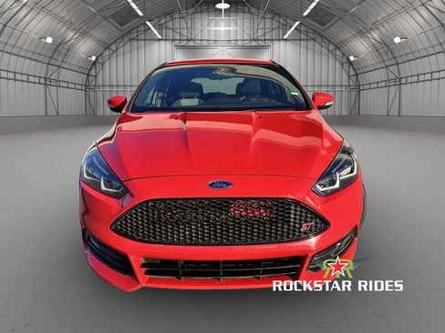Used 2016 Ford Focus ST FWD image 5