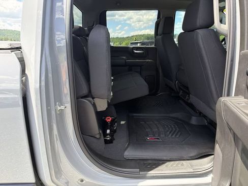 Used 2025 Chevrolet Silverado 2500 Custom AWD/4WD image 28