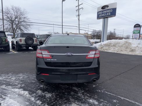 Used 2017 Ford Taurus SE image 6