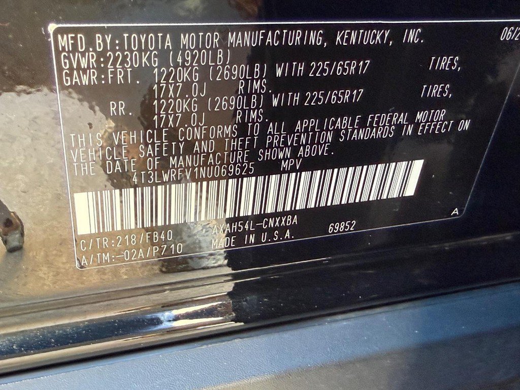 Certified 2022 Toyota RAV4 LE AWD/4WD image 21