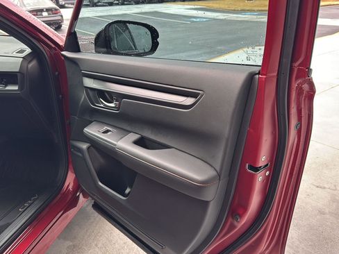 Used 2024 Honda CR-V Sport image 12