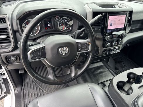 Used 2025 RAM 3500 Tradesman w/ Chrome Appearance Group image 18