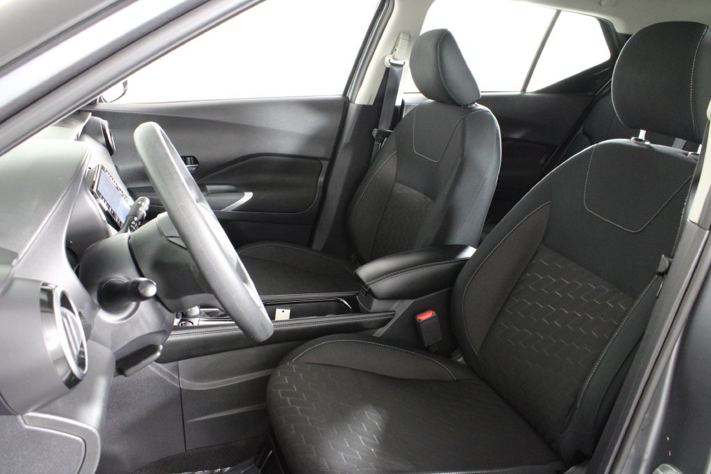 Certified 2023 Nissan Kicks SV FWD image 19