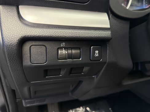 Used 2015 Subaru Forester 2.5i Premium w/ All-Weather Package image 15