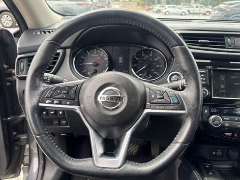 Used 2019 Nissan Rogue SL FWD image 24