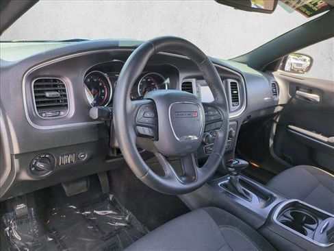 Used 2017 Dodge Charger SE w/ Popular Equipment Group RWD image 10