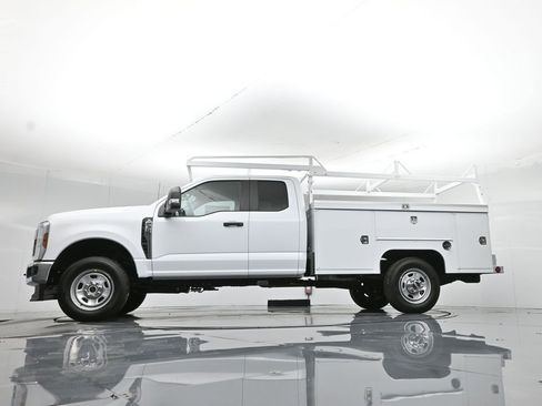 New 2026 Ford F350 XL w/ XL Chrome Package AWD/4WD image 7