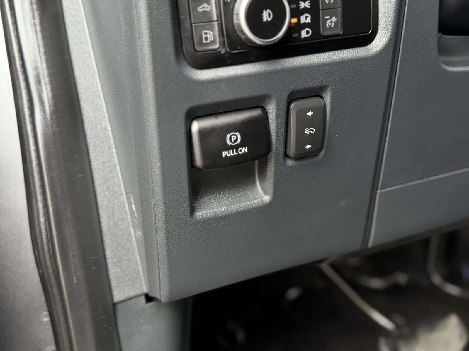 Used 2023 Ford F150 Lariat w/ Equipment Group 502A High AWD/4WD image 27