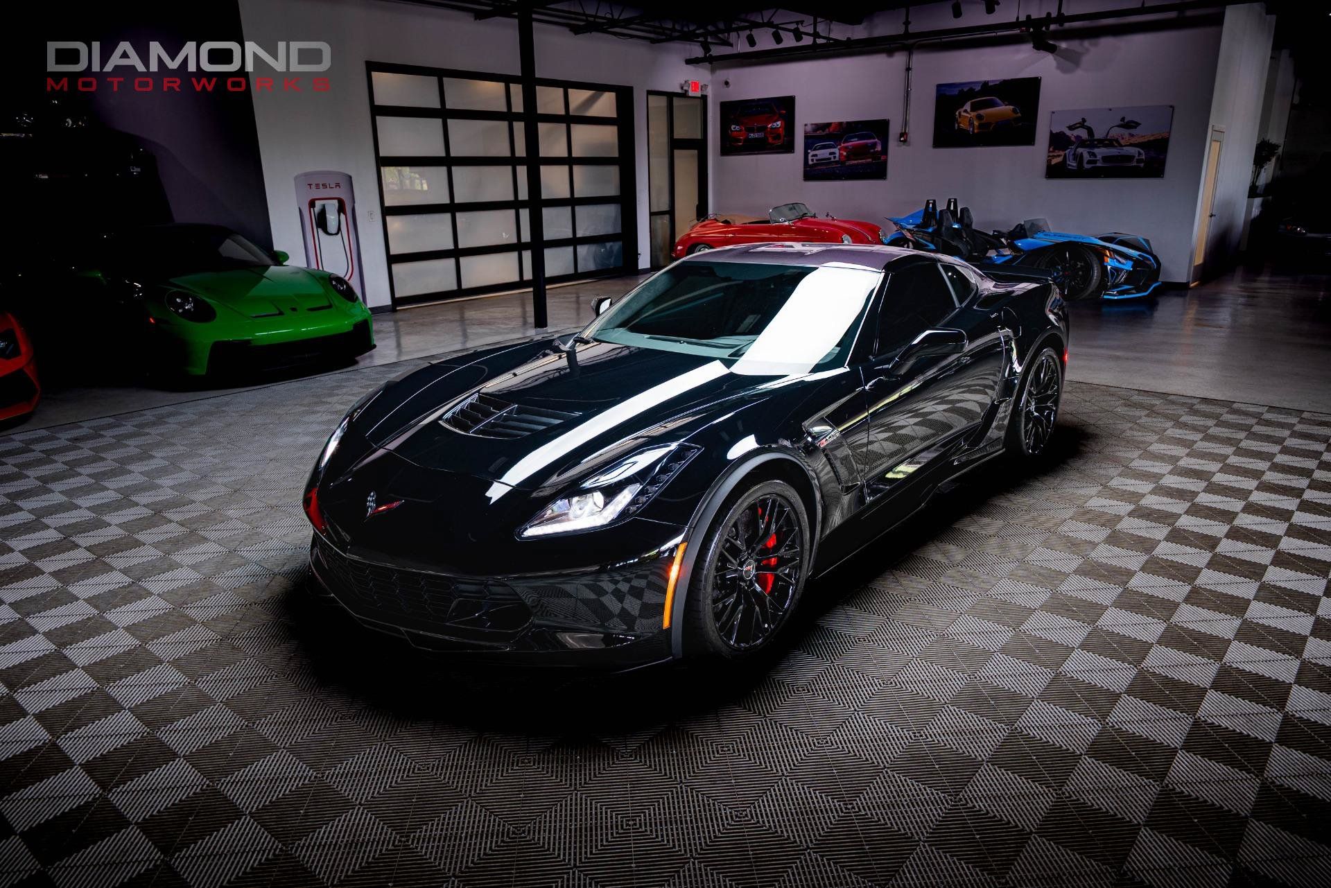 Used 2015 Chevrolet Corvette Z06 w/ 3LZ Preferred Equipment Group RWD image 3