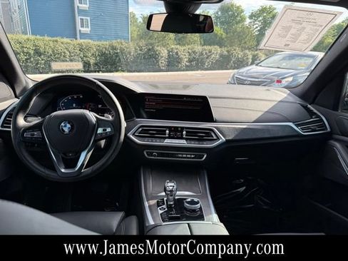 Used 2022 BMW X5 xDrive40i w/ Executive Package AWD/4WD image 14