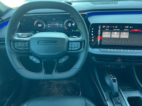 New 2024 Dodge Charger R/T w/ Plus Group image 12