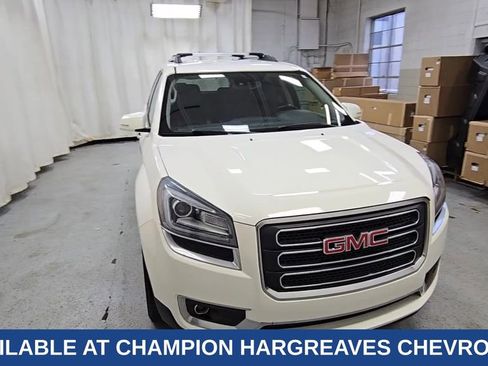 Used 2015 GMC Acadia SLT image 3