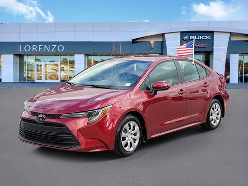 Used 2025 Toyota Corolla LE image 1