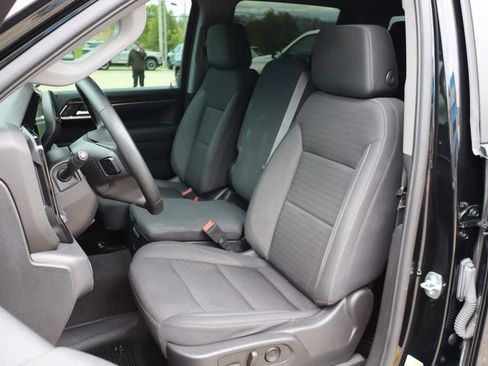 Used 2023 Chevrolet Silverado 1500 RST w/ Z71 Off-Road Package AWD/4WD image 27