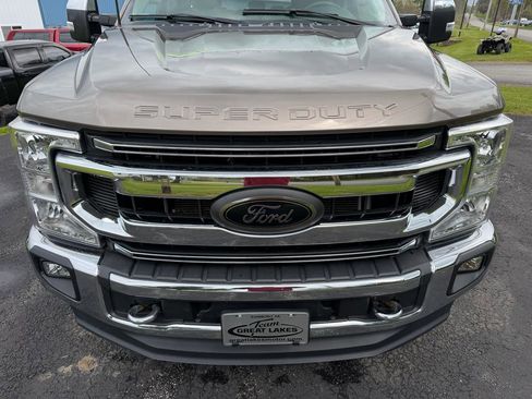 Used 2022 Ford F250 XLT w/ XLT Premium Package AWD/4WD image 9