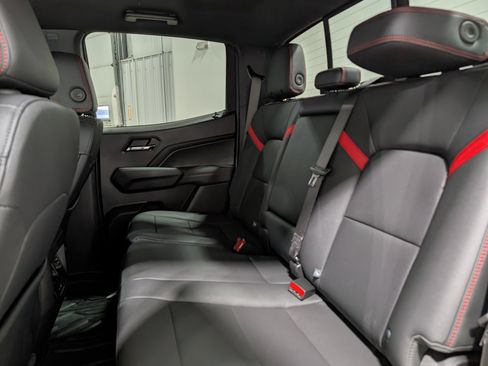 Used 2024 Chevrolet Colorado Z71 w/ Z71 Convenience Package 2 image 16