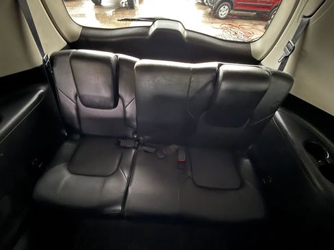 Used 2016 INFINITI QX80 2WD w/ Deluxe Technology Package image 18