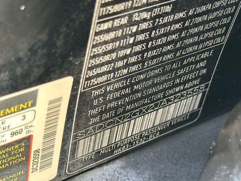 Used 2018 Jaguar F-PACE Portfolio image 40