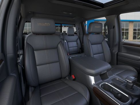 New 2026 Chevrolet Silverado 1500 High Country w/ High Country Premium Package AWD/4WD image 16