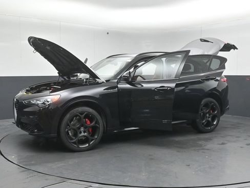 New 2026 Alfa Romeo Stelvio Sprint w/ Convenience Package image 53