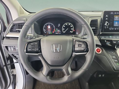 Used 2026 Honda Odyssey EX-L image 10