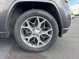 Used 2020 Jeep Grand Cherokee Overland image 3