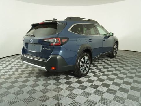 Used 2025 Subaru Outback Limited image 7