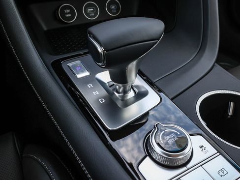 New 2026 Genesis G70 2.5T image 25