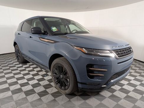 Used 2025 Land Rover Range Rover Evoque Dynamic SE image 9
