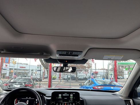 Used 2023 Nissan Pathfinder Platinum image 25