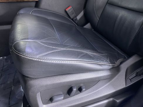 Certified 2019 Chevrolet Tahoe LT w/ LT Signature Package image 10