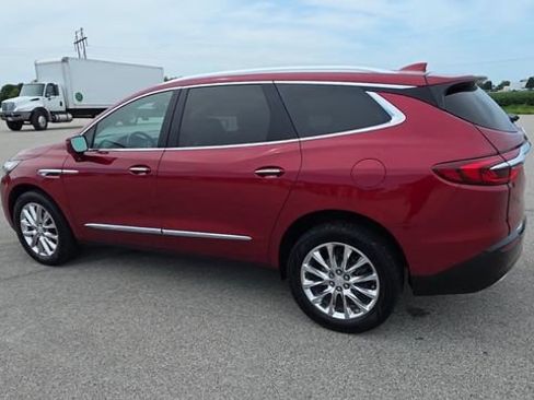 Used 2019 Buick Enclave Essence FWD image 7
