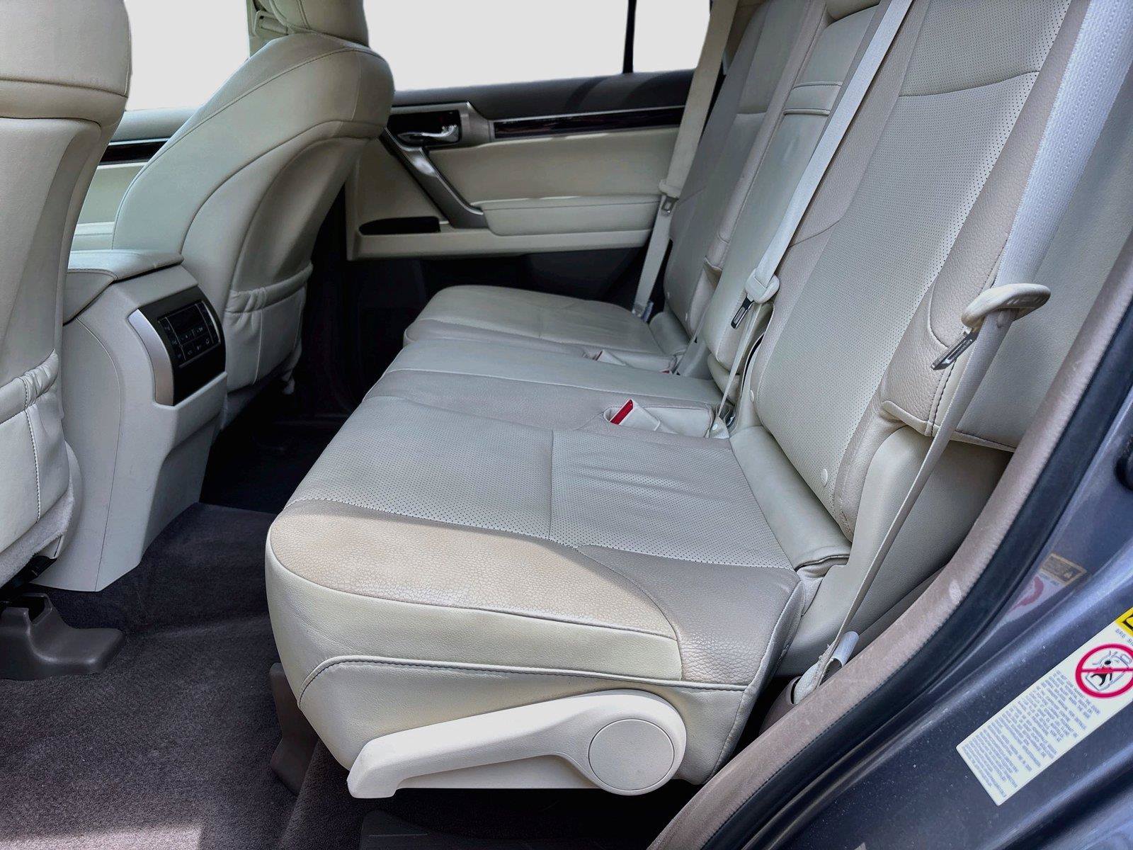Used 2019 Lexus GX 460 Premium w/ Premium Package AWD/4WD image 17