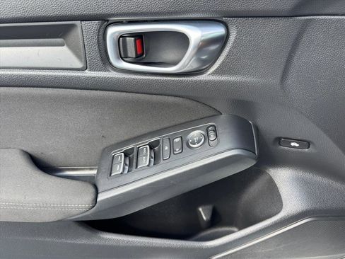 Used 2022 Honda Civic Sport image 13