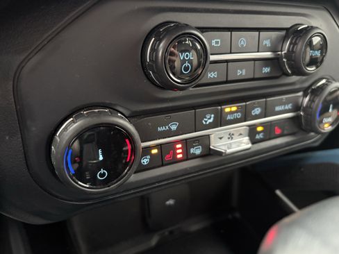 Used 2022 Ford Bronco Wildtrak AWD/4WD image 34