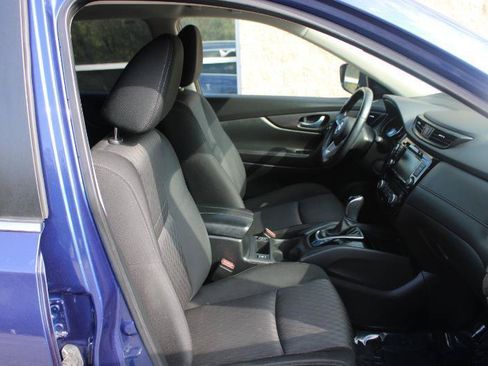 Used 2020 Nissan Rogue SV FWD image 9