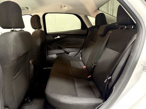 Used 2015 Ford Focus SE w/ Interior Protection Package FWD image 18
