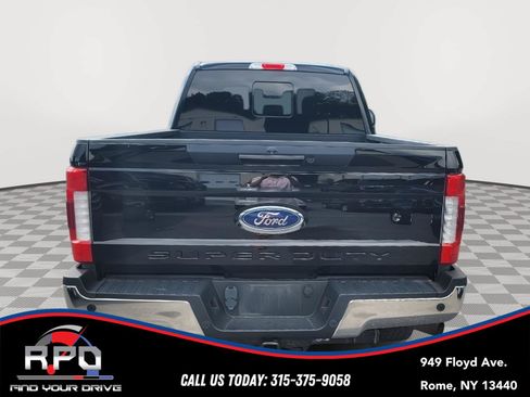 Used 2018 Ford F250 Lariat w/ Lariat Ultimate Package AWD/4WD image 2
