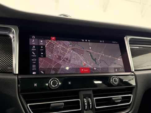 Certified 2022 Porsche Macan image 41