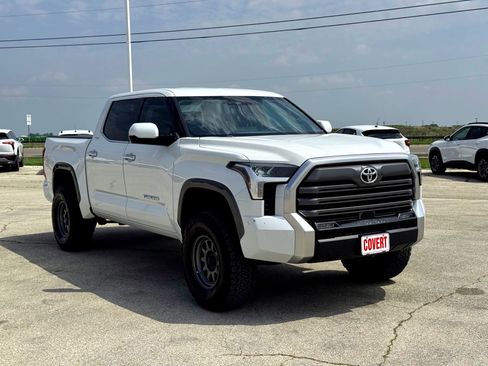 Used 2022 Toyota Tundra Limited AWD/4WD image 4